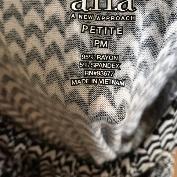 Buy 1 Get 1 FREE 🌸a.n.a. dress🌸 - Picture 3 of 6